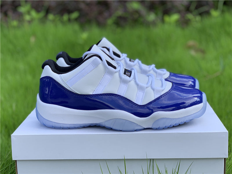 Nike Men's & Women's Premium Athletic Sneakers — Style 115 interior view