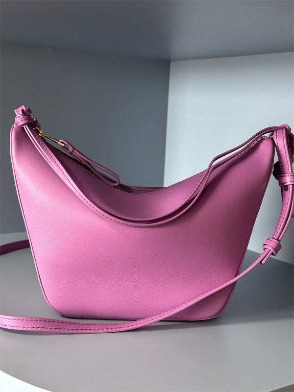 Ziva's Charm handbag – interior view (28cm*17cm*9.5cm)