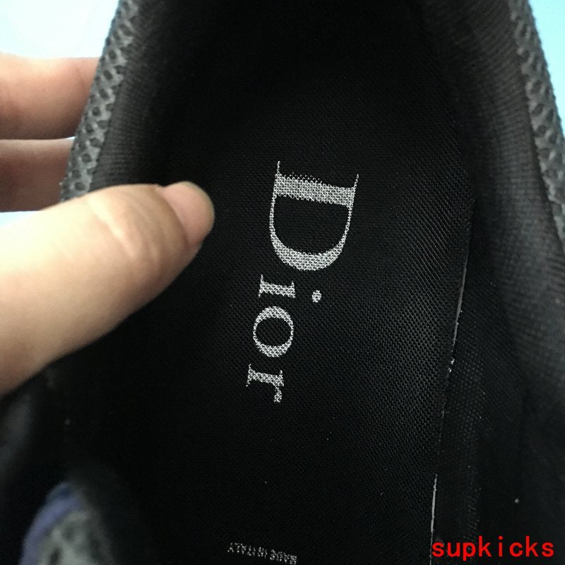 Dior shoes Style 050 - texture and material detail
