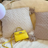  effortless carryall bag detail view showing craftsmanship