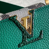  shopper bag interior and compartment view 21