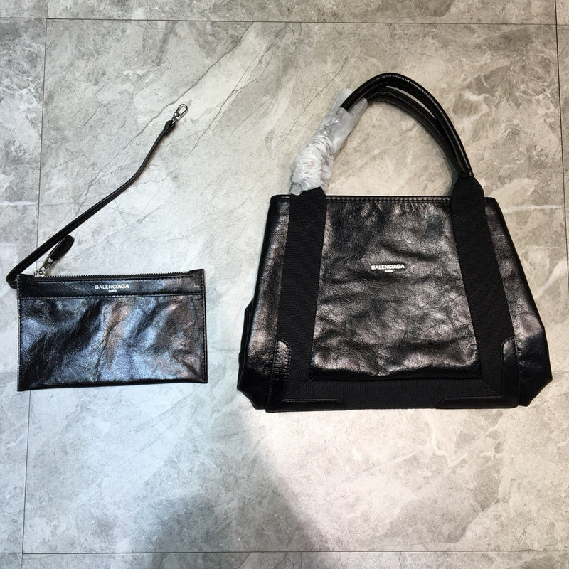 Elegant Vegan Leather Handbag - Chic Everyday Appeal | Women's Statement Accessory #778 - texture close-up (image 9) of designer-inspired handbag