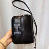  shopper bag interior and compartment view 21