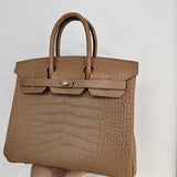  Timeless shopper bag front view 13