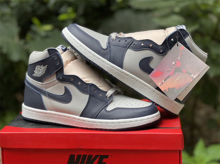 Nike Men's & Women's Signature Luxury Sneakers — Style 216 hardware detail