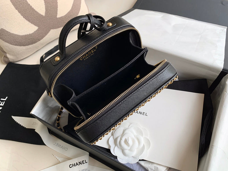 compact purse view 6