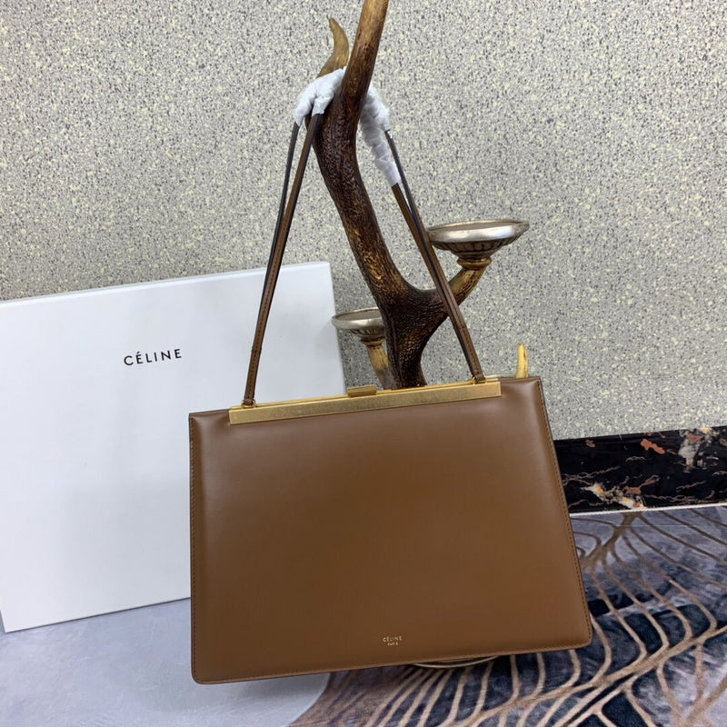 Front view of structured refined women's handbag – women's everyday handbag