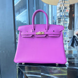  Contemporary tote bag carried on shoulder 10