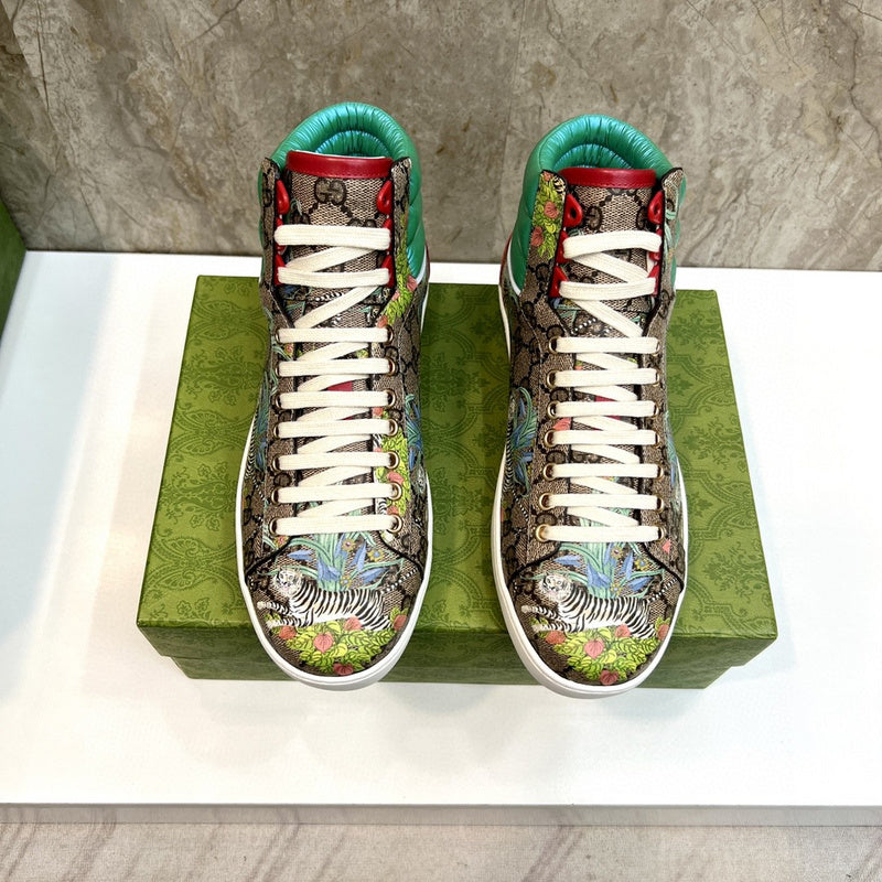 Gucci neutral cream luxury sneakers view 9 minimalist modern build