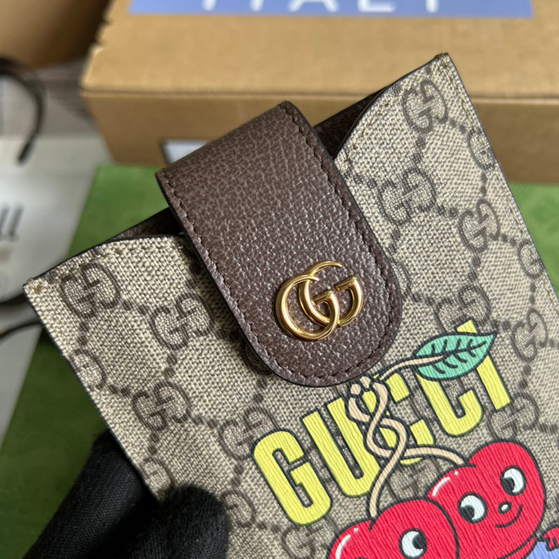 Interior view of modern elevated women's handbag – women's premium purse
