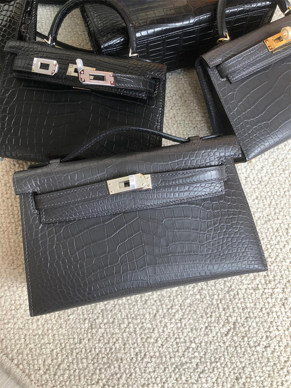  Minimalist satchel carried on shoulder 22