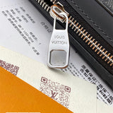  shopper bag close-up of hardware and finish 11