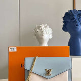 Front view of everyday-luxe premium women's handbag – women's luxury handbag