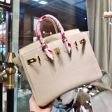 Elegant handbag styled for everyday wear