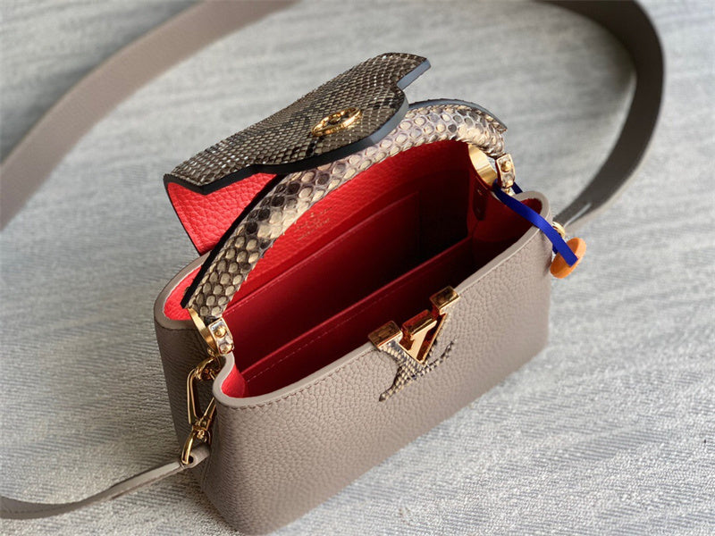  statement shopper bag detail view showing craftsmanship 26