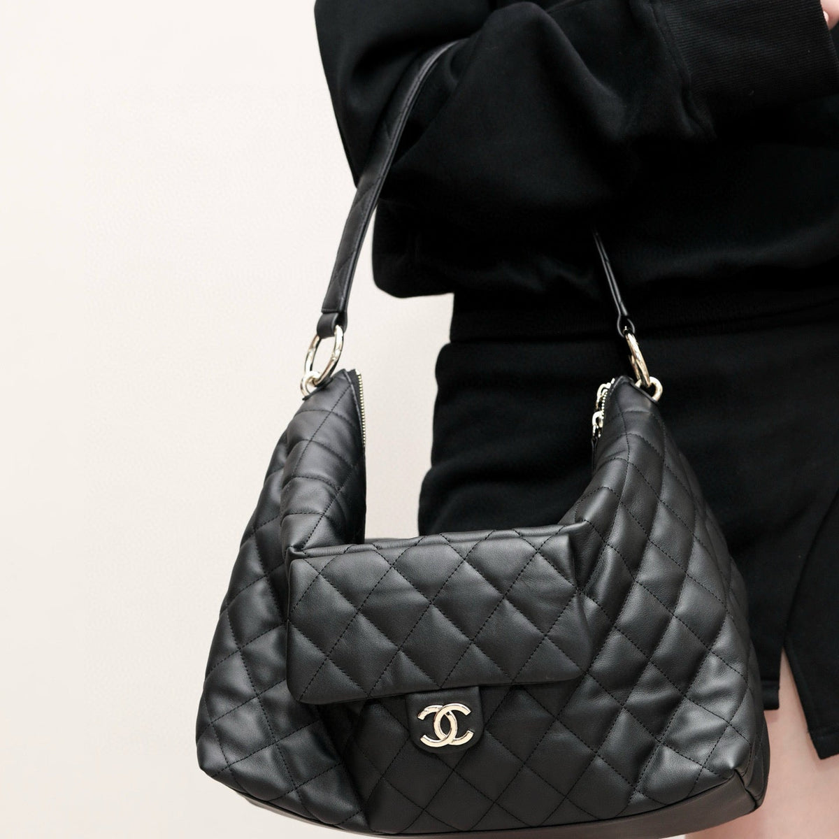 Chanel 23B Maxi Hobo Bag – luxury designer bag at Bellvora
