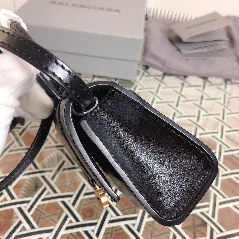 Front view of premium chic women's handbag – women's designer-style accessory