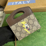 Handle and strap detail of sleek modern women's handbag – women's luxury handbag