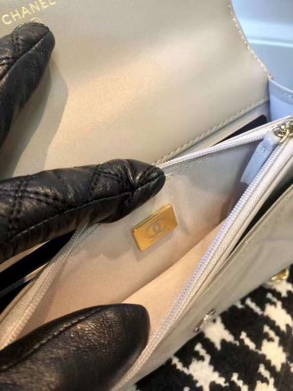  mid purse view 8