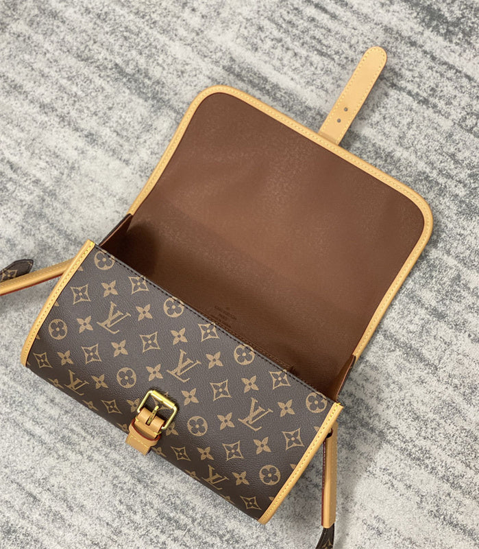  Smart structured bag front view 7
