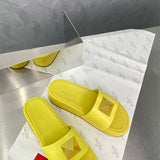 Three-quarter angle view of Valentino Garavani luxury piece style No.191