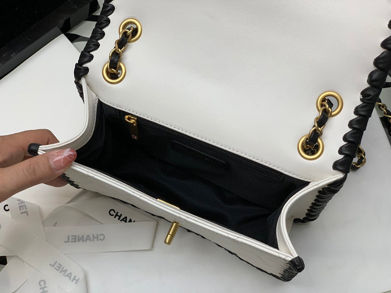  mid purse view 8