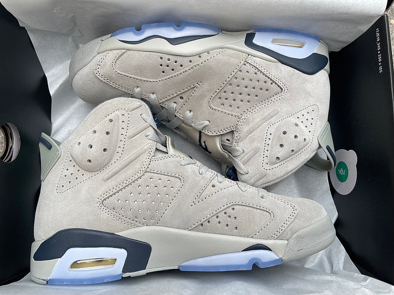 Nike Men's & Women's Premium Athletic Sneakers — Style 259 detail view