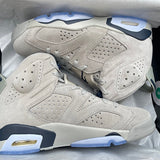 Nike Men's & Women's Premium Athletic Sneakers — Style 259 detail view