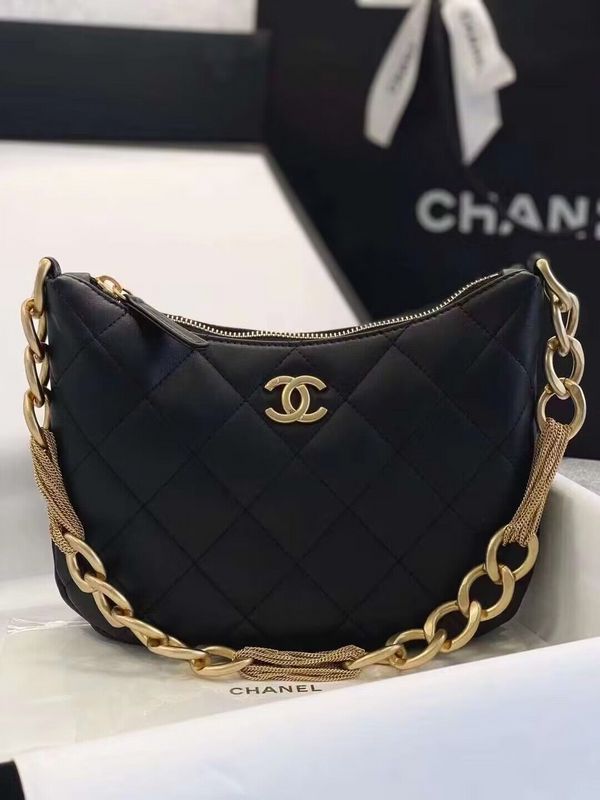  women's handbag, mid design, view 4