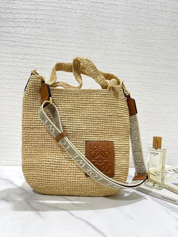 Ziva's Charm handbag – detail view (Standard Size)