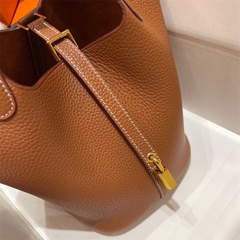  graceful everyday bag detail view showing craftsmanship 98