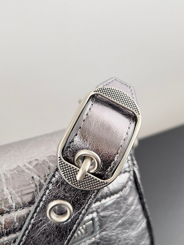 Zivas Charm Refined Everyday Style Statement Handbag (Premium Everyday Carry) – Detail View