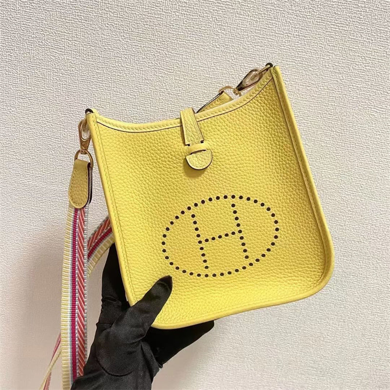  Clean-Lined tote bag front view