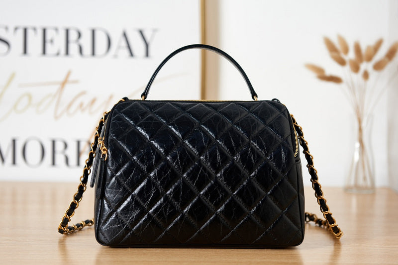  women's handbag, versatile design, view 5