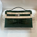  Polished carryall bag carried on shoulder 22