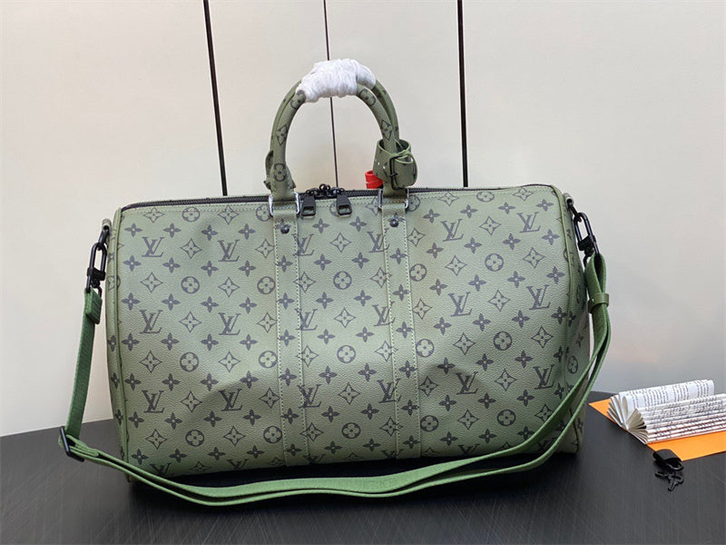  Minimalist crossbody bag front view 7