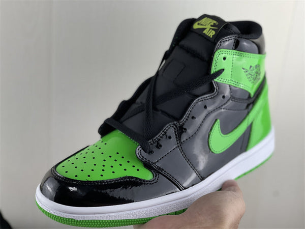 Nike Men's & Women's Luxury Low-Top Trainers — Style 261 side view