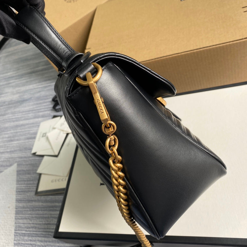 Handle and strap detail of signature elevated women's handbag – women's premium purse