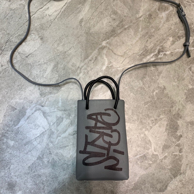 Statement Faux Leather Handbag - Understated Luxury Look | Women's Premium Handbag #1047 - close-up detail shot (image 3) of designer-inspired handbag