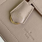  Statement shoulder bag front view 7