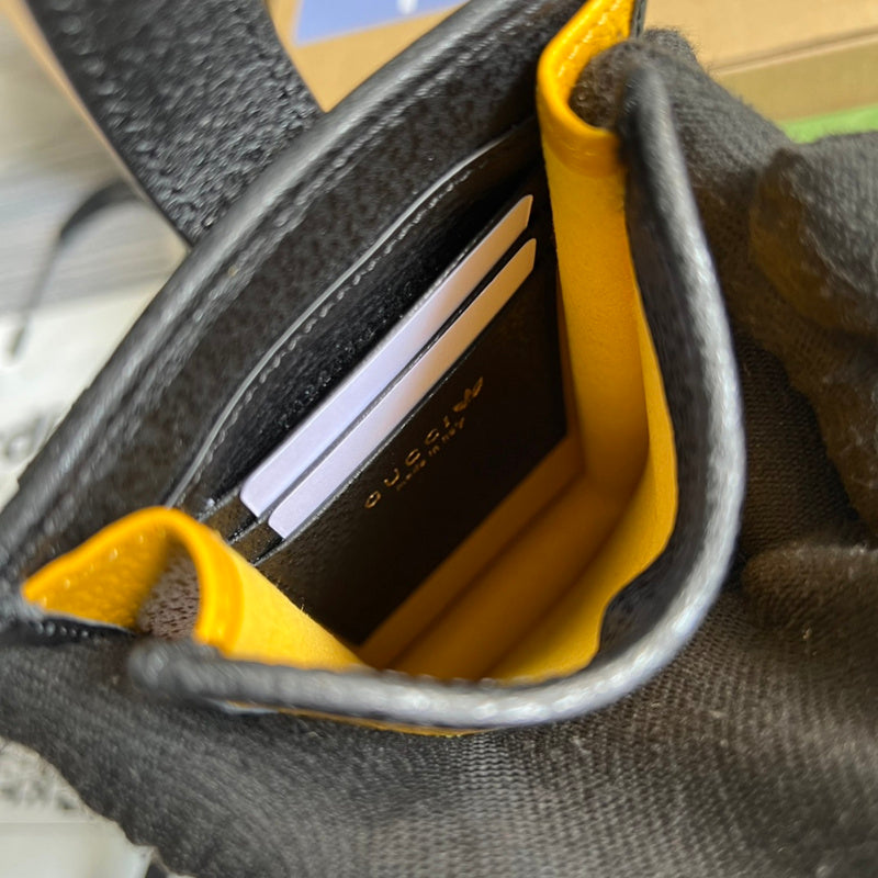 Close-up detail of modern everyday-luxe women's handbag – women's everyday handbag