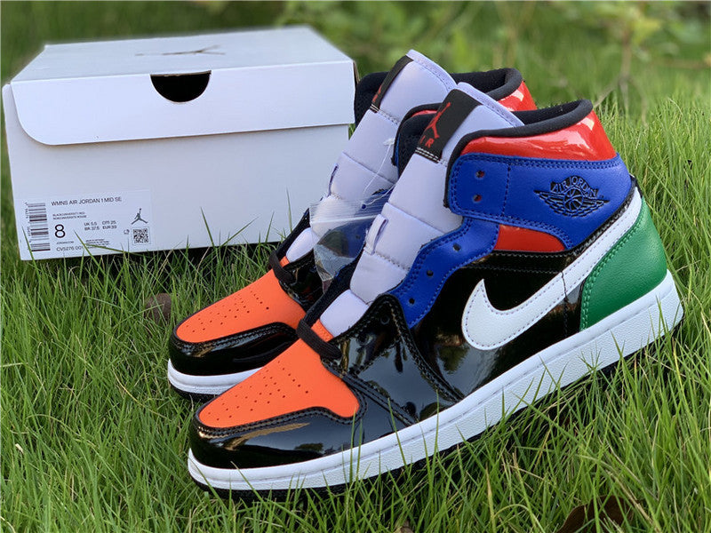 Nike Men's & Women's Designer Lifestyle Shoes — Style 044 interior view