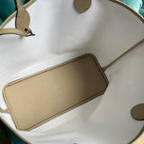 Side profile of modern signature women's handbag – women's designer-style accessory