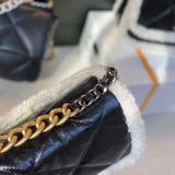  spacious purse view 8