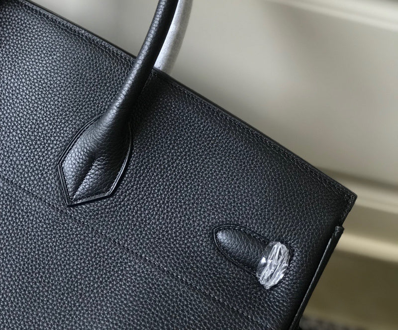 Interior view of structured premium bag