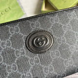 Styled lifestyle shot of everyday-luxe signature women's handbag – women's designer-style accessory