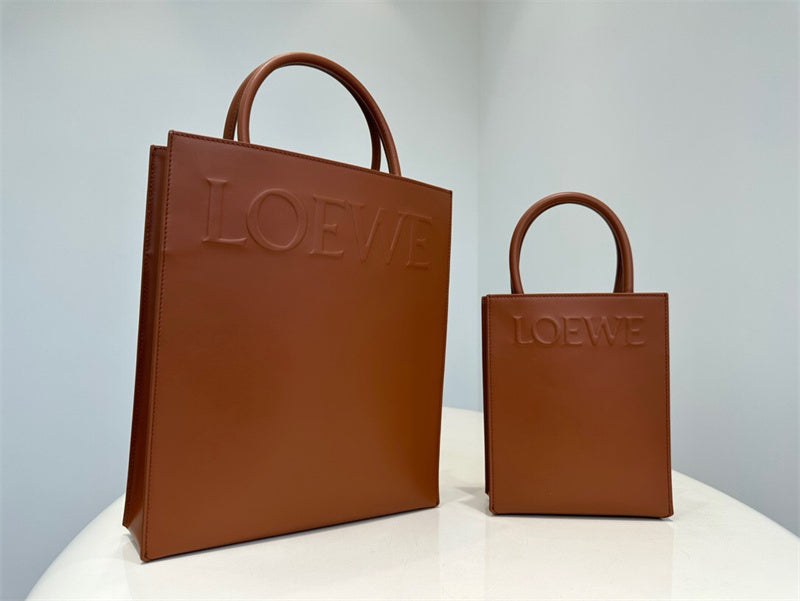 Ziva's Charm handbag – product shot (36cm*28cm*7.5cm)