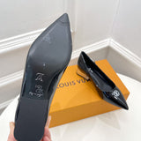 Louis Vuitton shoes Style 421 - back heel detail