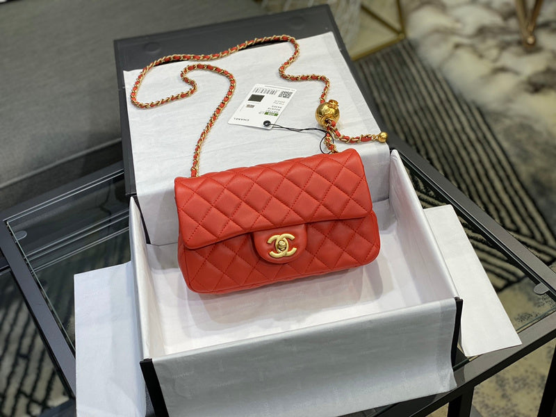Zivas Charm Timeless Appeal Designer Handbag (Thoughtfully Structured Design) – Close-Up Detail