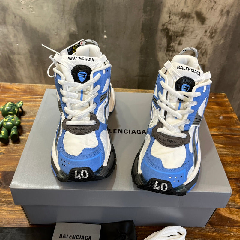 Balenciaga shoes Style 046 - top view showing design